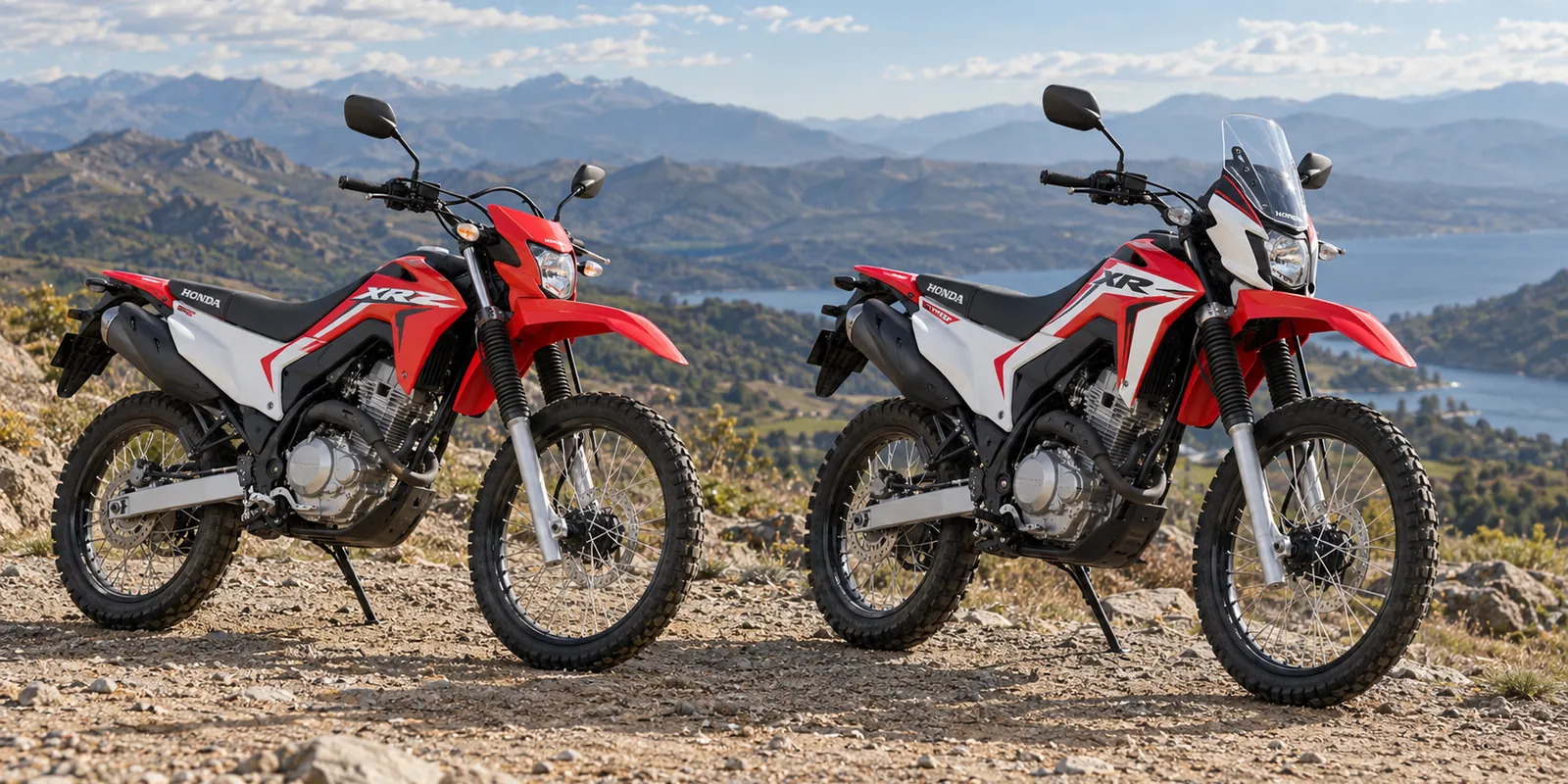Honda XR300 y XR300 Rally rojas y blancas en un mirador de sierras
